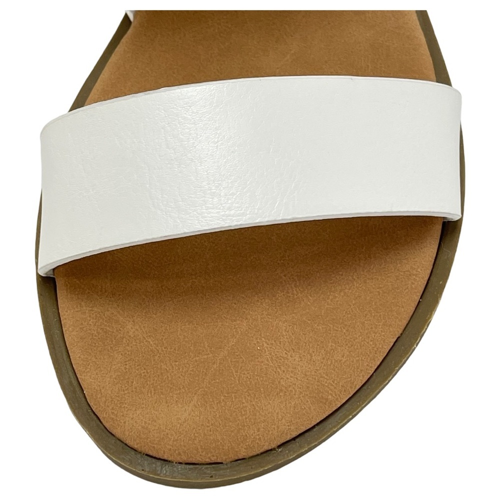 Journee Collection Lavine White Faux Leather Womens Slingback Sandals Size 7W - Picture 9 of 14